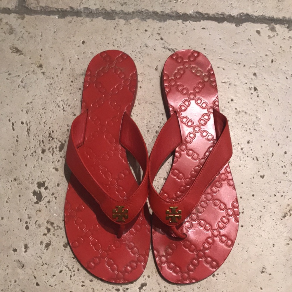 Flat sandals  in very good condition lightly used
